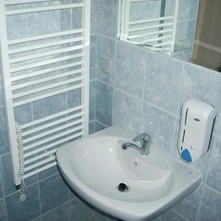 Ratmirak Guest house Maly Ratmirov